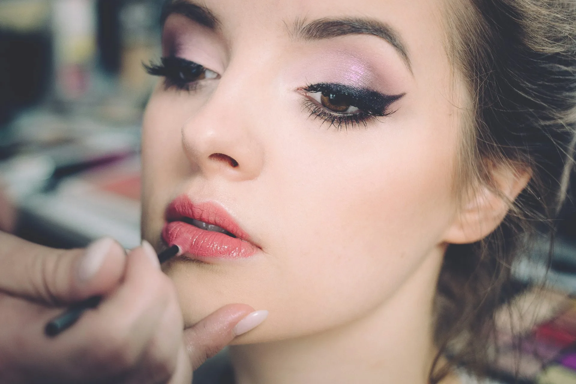 Beauty salon using AI receptionist for bookings